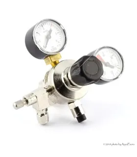Oxyturbo CO2 reduktor tűszeleppel